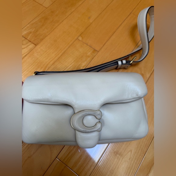 Coach Pillow Tabby - Picture 3 of 3